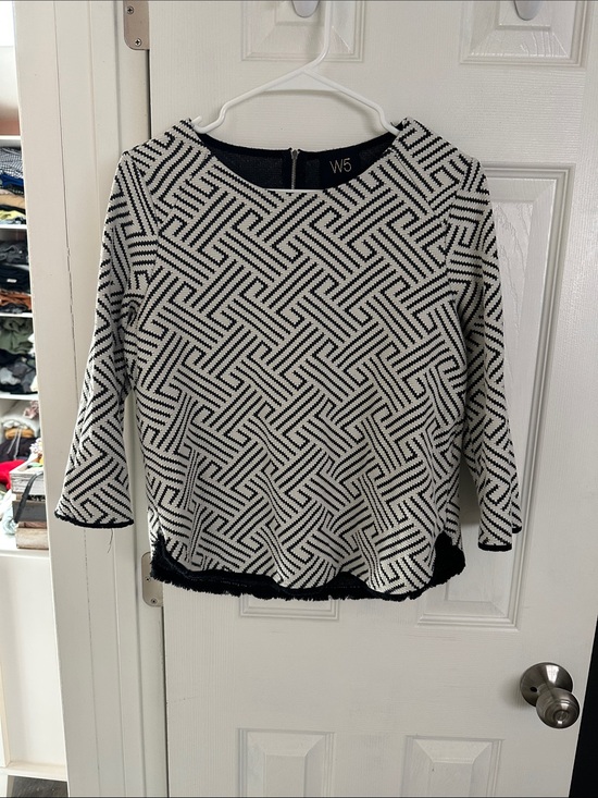 W5 Tops - W5 Black & White Geometric Knit Top